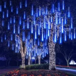 meteorska kisa led lampice plava rasveta nova godina ukras