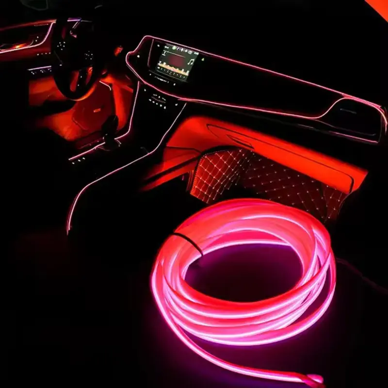Samolepljiva LED traka u crvenoj boji koja se lako postavlja ispod sedišta ili table i omogućava vam da brzo personalizujete enterijer svog automobila bez alata