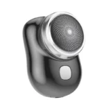 Mala i praktična mašinica koja pruža glatko brijanje u pokretu