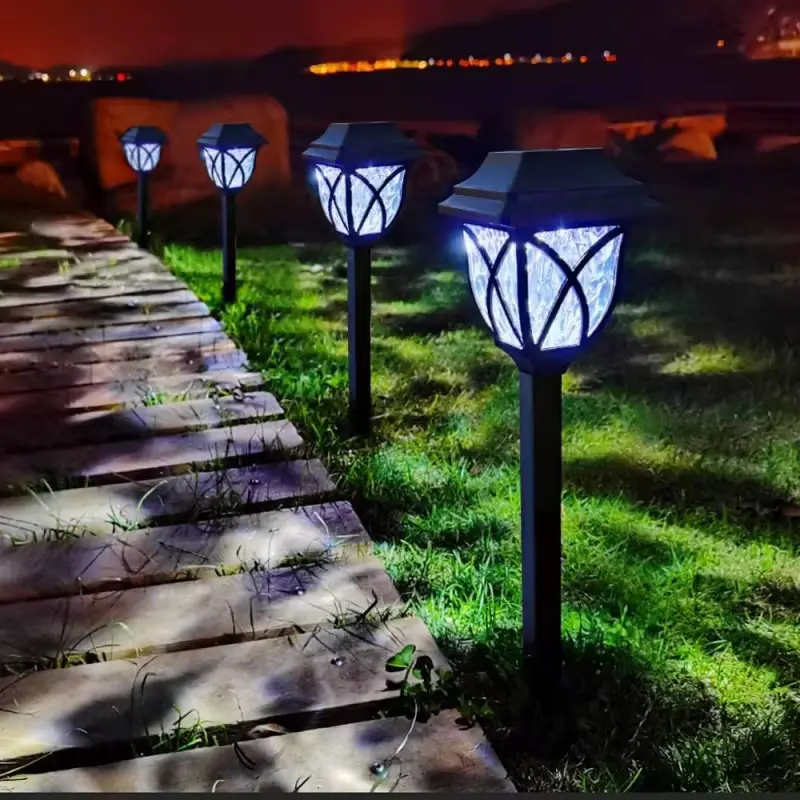 Praktične solarne fenjer lampe koje kombinuju funkcionalnost i lep izgled