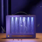 Potpuno bezbedna za celu porodicu ova LED lampa za zaštitu od komaraca ne koristi nikakve hemikalije otrove ili mirise i predstavlja ekološko rešenje za zdrav i miran san