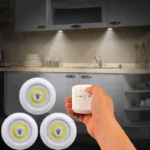 Komplet LED svetala koja se lako montiraju i pružaju funkcionalnu rasvetu u svakom prostoru