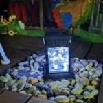 Ekološki fenjer na solarno punjenje sa belim LED svetlom za romantičan i topao ambijent