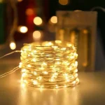 Solarne lampice 30 metara sa toplim belim sjajem unose eleganciju i toplinu u svaki prostor