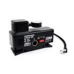 Zaboravite na traženje pumpi i čekanje u redu na benzinskim stanicama! Ovaj prenosivi kompresor je vaš lični asistent za gume koji vam omogućava da bilo gde i bilo kada proverite i dopumpate gume na tačno propisan pritisak. Ne dozvolite da vas iznenadi ispumpana guma – sa ovim kompresorom u gepeku, uvek ste spremni za bezbednu i mirnu vožnju, znajući da je pritisak u gumama optimalan, što čuva gume i smanjuje potrošnju goriva.