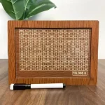 Sanjate o dalekom putovanju, novom gedžetu ili jednostavno želite da stvorite fond za "crne dane"? Ova prelepa drvena kutija za štednju je vaš prvi i najvažniji korak ka ostvarenju tih snova! Zaboravite na apstraktne digitalne račune – sa ovom kutijom, vaša ušteđevina postaje stvarna i opipljiva. Gledajte kako se kutija puni iz dana u dan i osetite neverovatnu motivaciju dok vizuelno pratite kako se vaš cilj približava. Neka svaki ubačeni novčić ili novčanica bude podsetnik da ste korak bliže ostvarenju svoje želje.