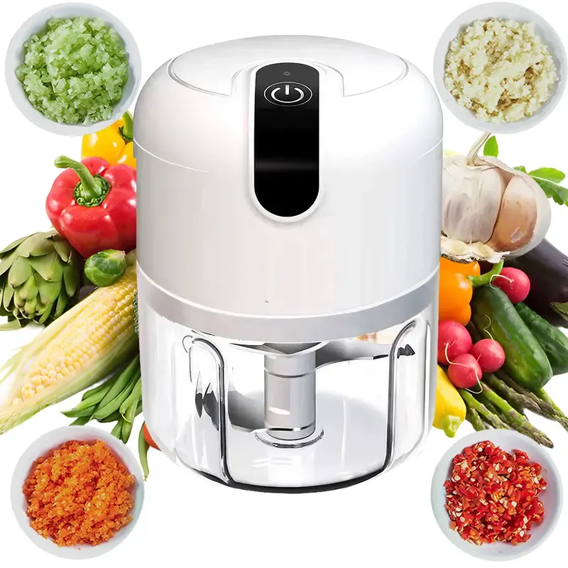 savršen_gedžet_za_male_kuhinje_i_brzu_pripremu_hrane Potpuno prenosiv i bežičan ovaj kuhinjski mini secko na USB je idealan za male kuhinje kampovanje ili putovanja i omogućava vam da uvek imate sveže iseckane sastojke pri ruci bez potrebe za strujom