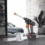 Nemate česmu u dvorištu ili vas nervira petljanje sa crevima? Ovaj višenamenski bežični pištolj je rešenje koje ste čekali jer vodu crpi direktno iz kofe reke ili bilo kog drugog izvora i pruža vam potpunu nezavisnost.