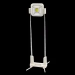 Budite spremni za svaku situaciju sa više modova osvetljenja! Ova solarna radna lampa vam nudi različite nivoe jačine svetla – od snažnog svetla za rad, preko prigušenog za ambijentalno osvetljenje, do trepćućeg crveno-plavog svetla za hitne slučajeve i signalizaciju. Bez obzira da li popravljate auto pored puta ili vam je potrebno svetlo u šatoru, ova lampa ima rešenje.