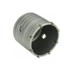 Ubrzajte i pojednostavite svaki posao bušenja u zidu uz pomoć ove krune za beton prečnika 80mm. Njena efikasna geometrija sečenja omogućava brzo prodiranje kroz materijal sa minimalnim naporom i vibracijama. Zaboravite na prašinu i nered koji nastaje štemovanjem – ova kruna pravi čist i precizan otvor u samo jednom potezu, čineći vaš rad lakšim, bržim i urednijim.