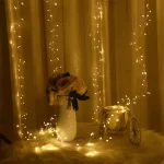 Magične žute LED lampice u obliku grančica za dečiju sobu i prazničnu dekoraciju.