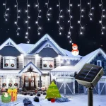 Stvorite pravu malu bajku u vašem vrtu sa ovim solarnim nizom od 7 metara. Njegove bele lampice svetlucaju u mraku poput magičnih zvezda i pretvaraju svako veče u čaroban doživljaj. Bilo da želite da stvorite romantičan ambijent ili elegantnu prazničnu dekoraciju, ovaj svetleći niz je savršen način da dodate notu magije i topline vašem spoljnom prostoru.