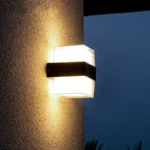 Ambijentalna zidna lampa